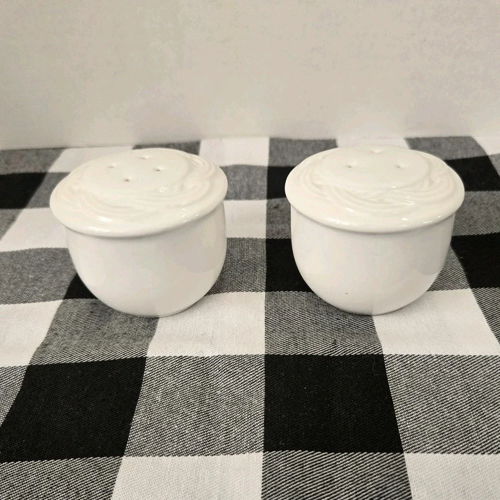Pfaltzgraff Acadia Salt And Pepper Shaker Set White Stoneware No Chips Or Cracks